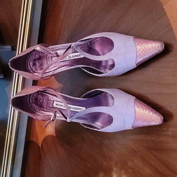 Manolo Blahnik heels - Picture 2 of 8